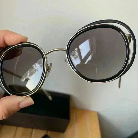 Giorgio Armani Women’s Circular Sunglasses with Box & Authenticity Certificate - Picture 6 of 15